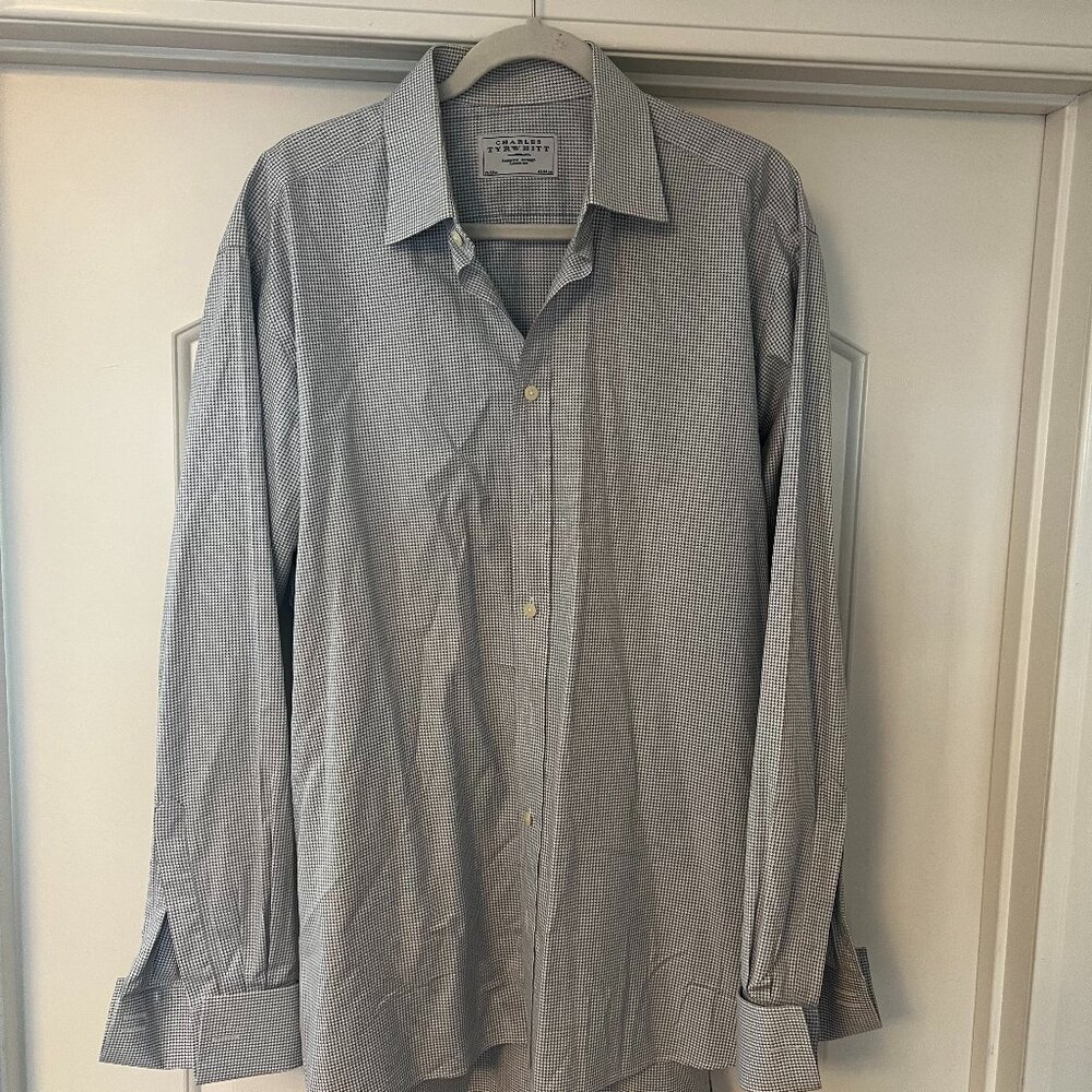 Charles Tyrwhitt Dress Shirt with cuff sleeves - White w/ Blue/Grey design - XL